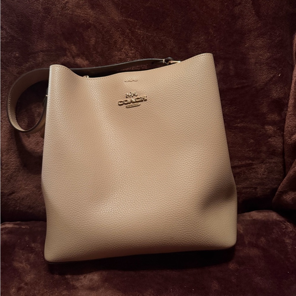 Coach Tan Leather Shoulder Bag